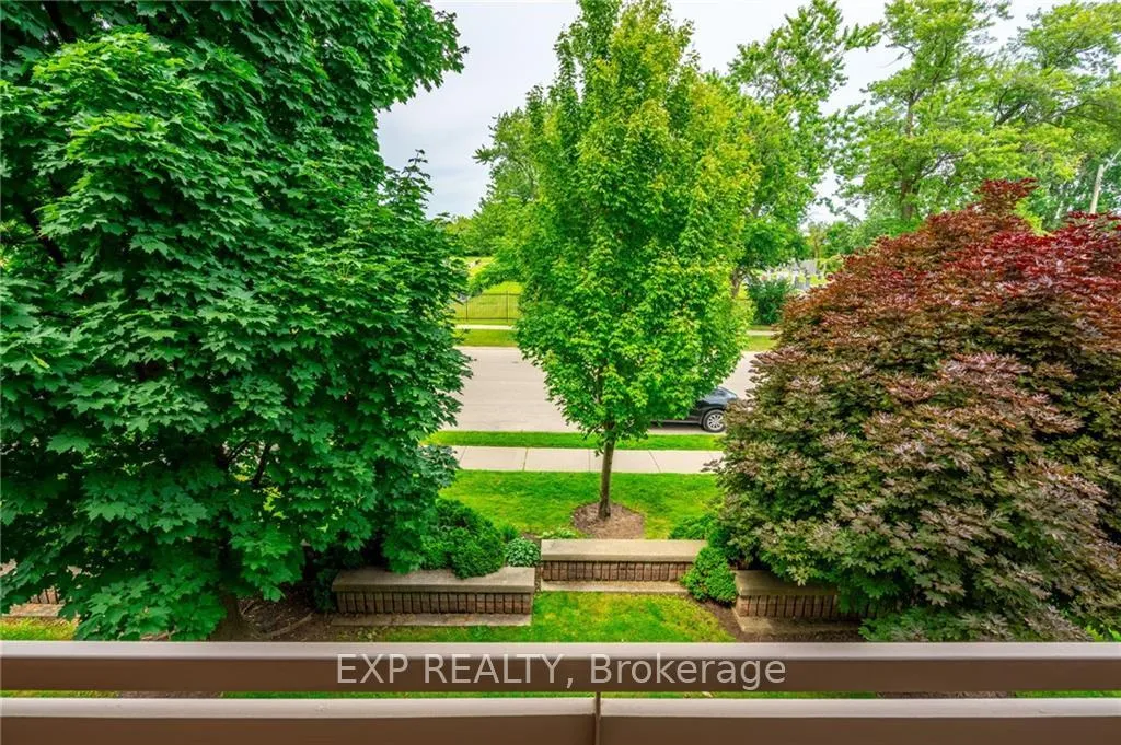 Photo 30 of Unit 212, 416 Limeridge Road E, Hamilton, Bruleville — HOMEH