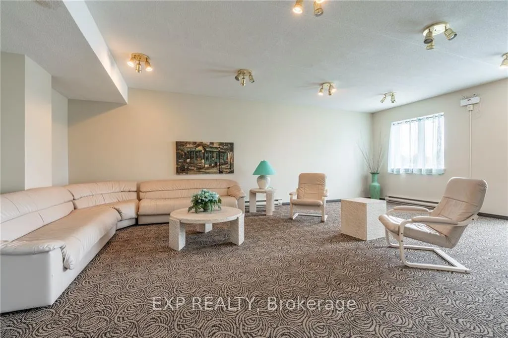 Photo 33 of Unit 212, 416 Limeridge Road E, Hamilton, Bruleville — HOMEH