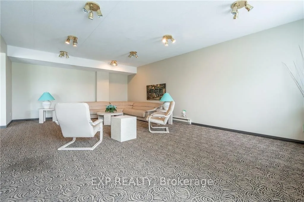Photo 35 of Unit 212, 416 Limeridge Road E, Hamilton, Bruleville — HOMEH