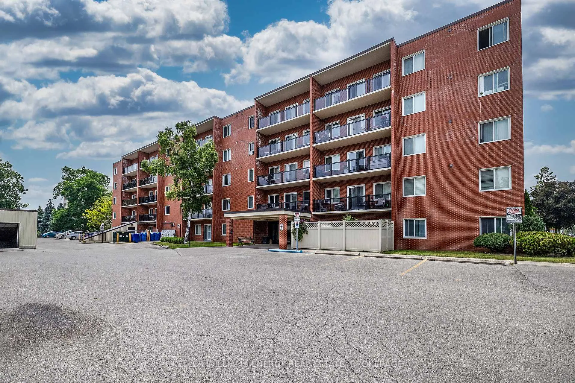 Front of Unit 207, 131 Taunton Road E
