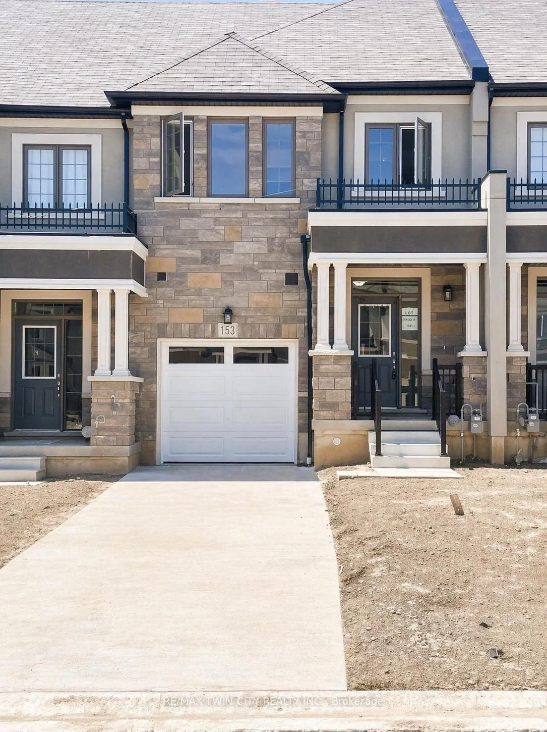 Photo 2 of 153 Flagg Avenue, Brant, Paris — HOMEH