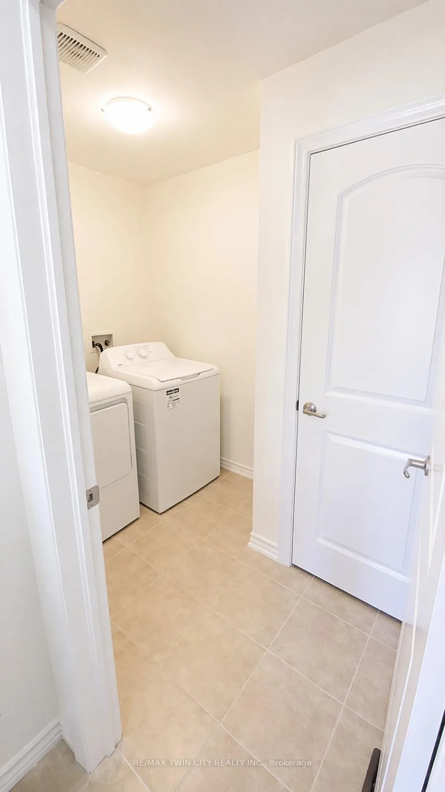 Photo 14 of 153 Flagg Avenue, Brant, Paris — HOMEH