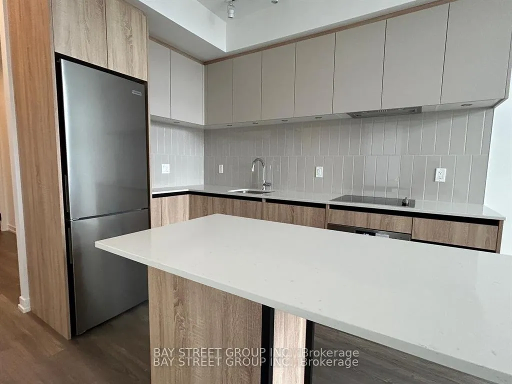 Photo 3 of Unit 1003, 8 Beverley Glen Boulevard, Vaughan, Beverley Glen — HOMEH