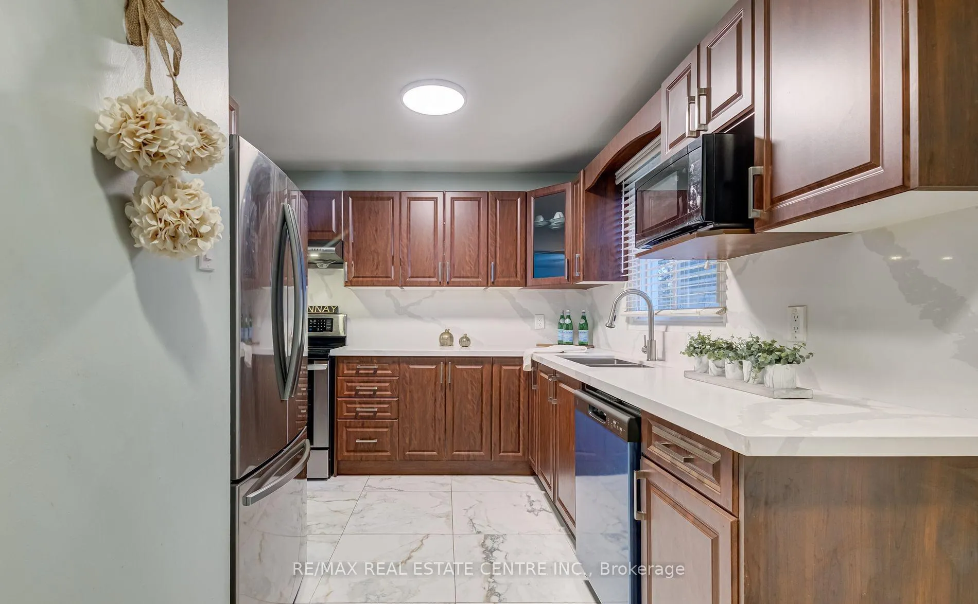 Photo 3 of Unit 47, 45 Hansen Road N, Brampton, Madoc — HOMEH