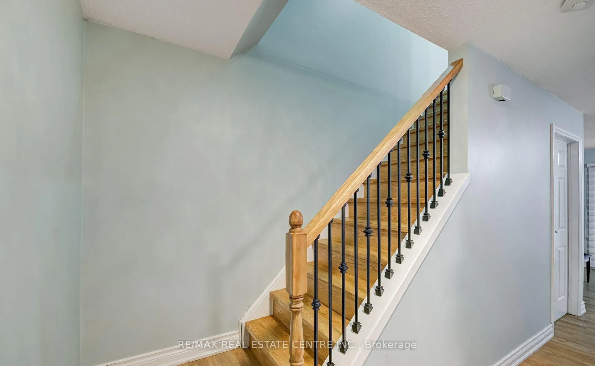 Photo 7 of Unit 47, 45 Hansen Road N, Brampton, Madoc — HOMEH