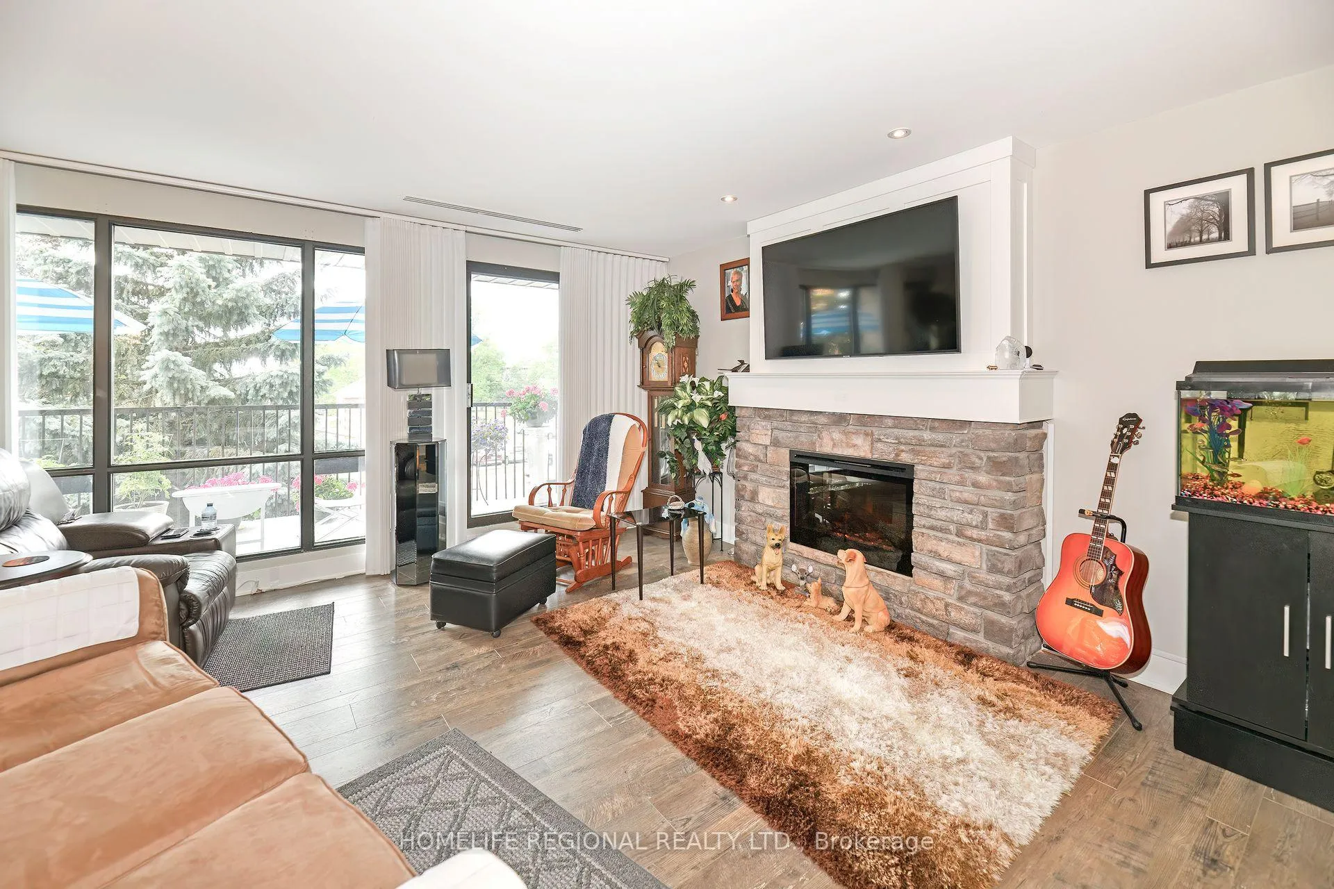 Photo 2 of Unit 306, 337 Simcoe Street N, Oshawa, O'Neill — HOMEH