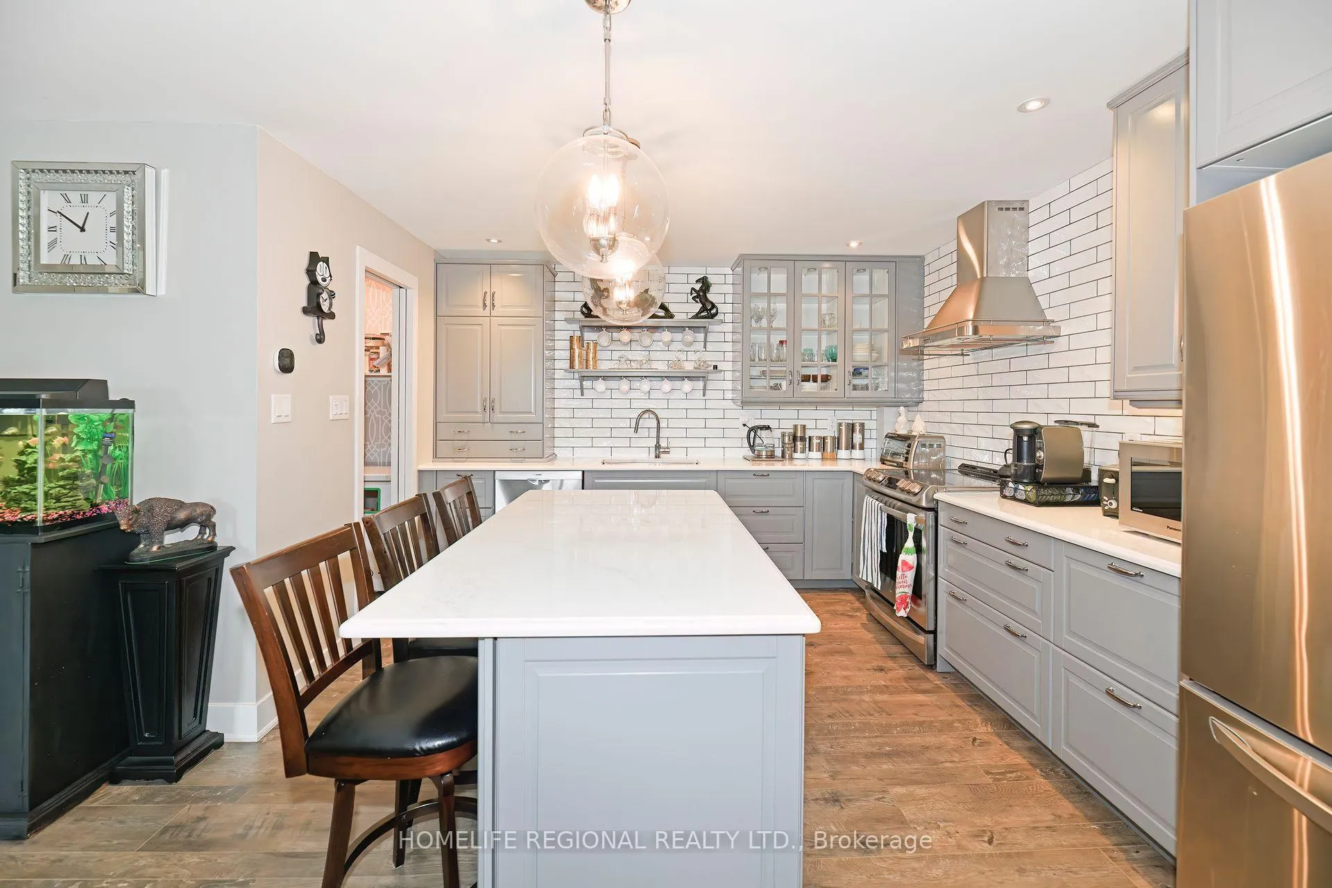 Photo 6 of Unit 306, 337 Simcoe Street N, Oshawa, O'Neill — HOMEH