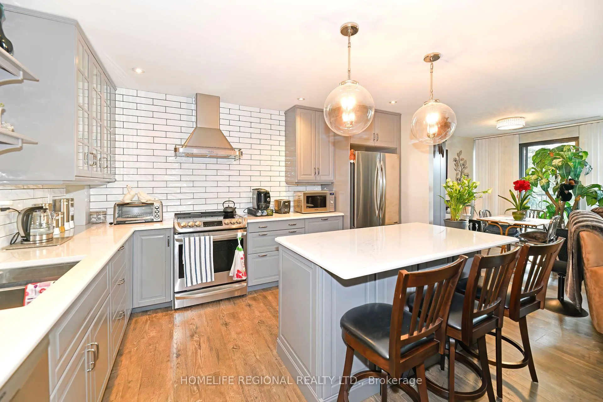 Photo 8 of Unit 306, 337 Simcoe Street N, Oshawa, O'Neill — HOMEH
