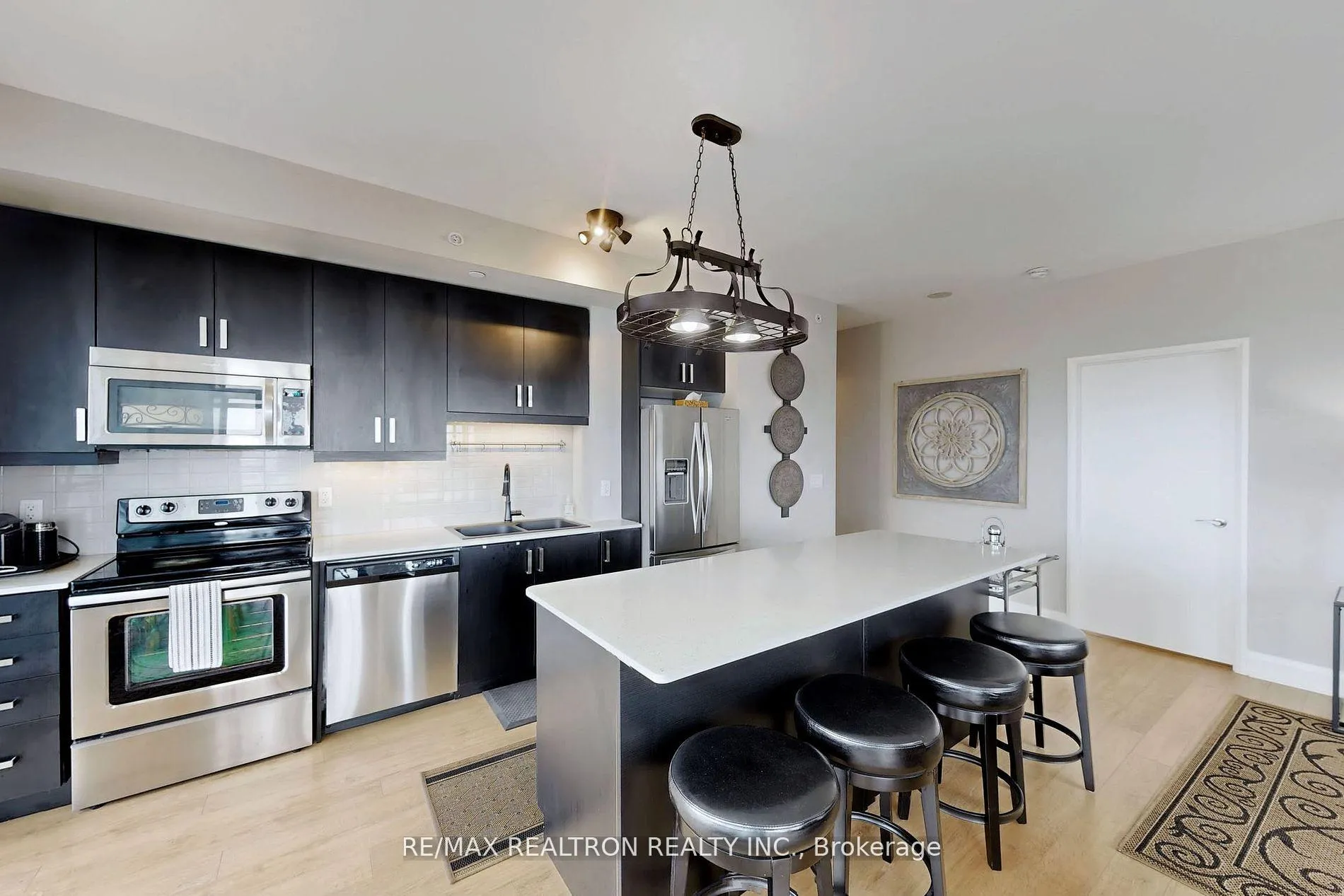 Photo 1 of Unit 3106, 2900 Highway 7 Road, Vaughan, Concord — HOMEH
