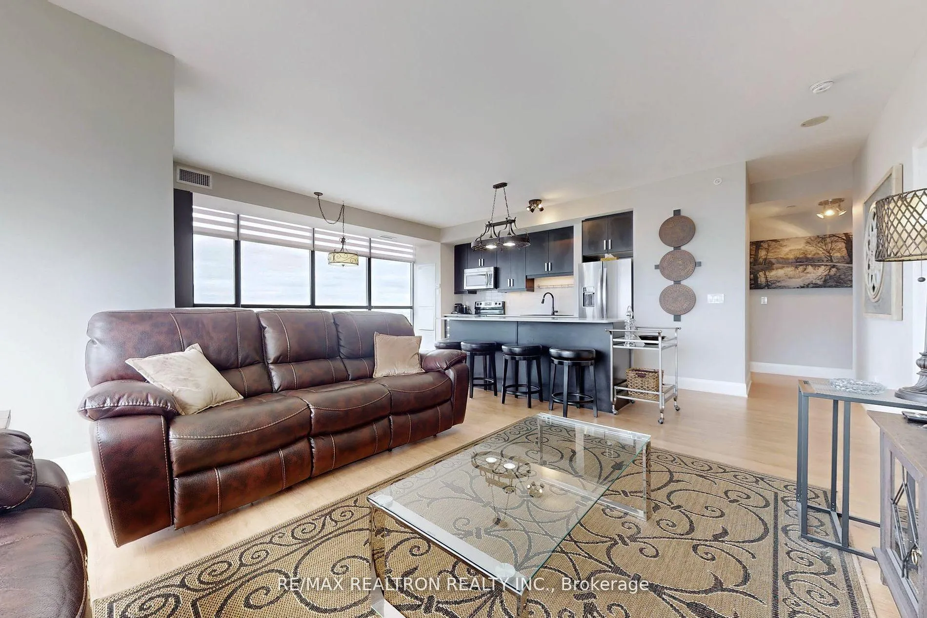 Photo 3 of Unit 3106, 2900 Highway 7 Road, Vaughan, Concord — HOMEH