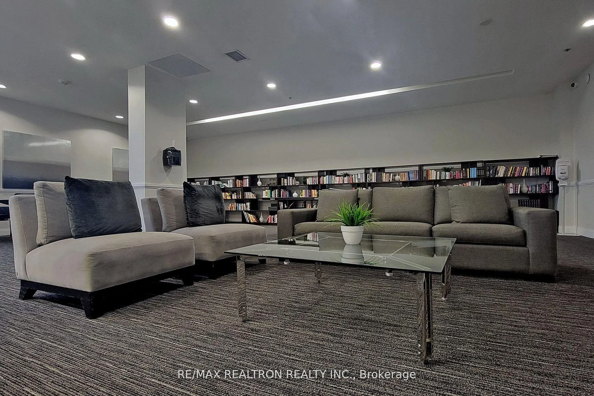 Photo 33 of Unit 3106, 2900 Highway 7 Road, Vaughan, Concord — HOMEH