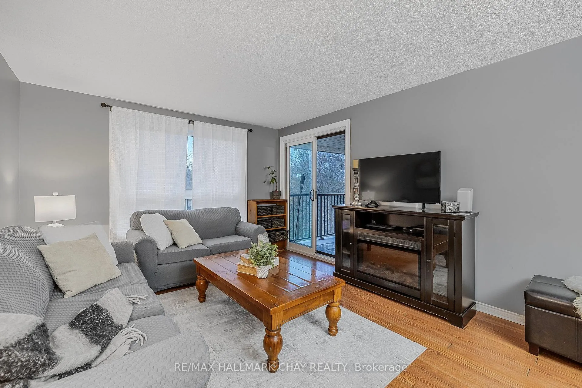Photo 9 of Unit 307, 219 Main Street N, Uxbridge — HOMEH