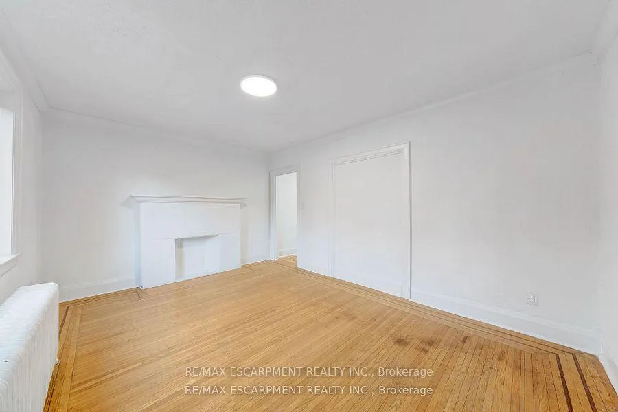 Photo 8 of Unit 1, 312 Aberdeen Avenue, Hamilton, Kirkendall — HOMEH