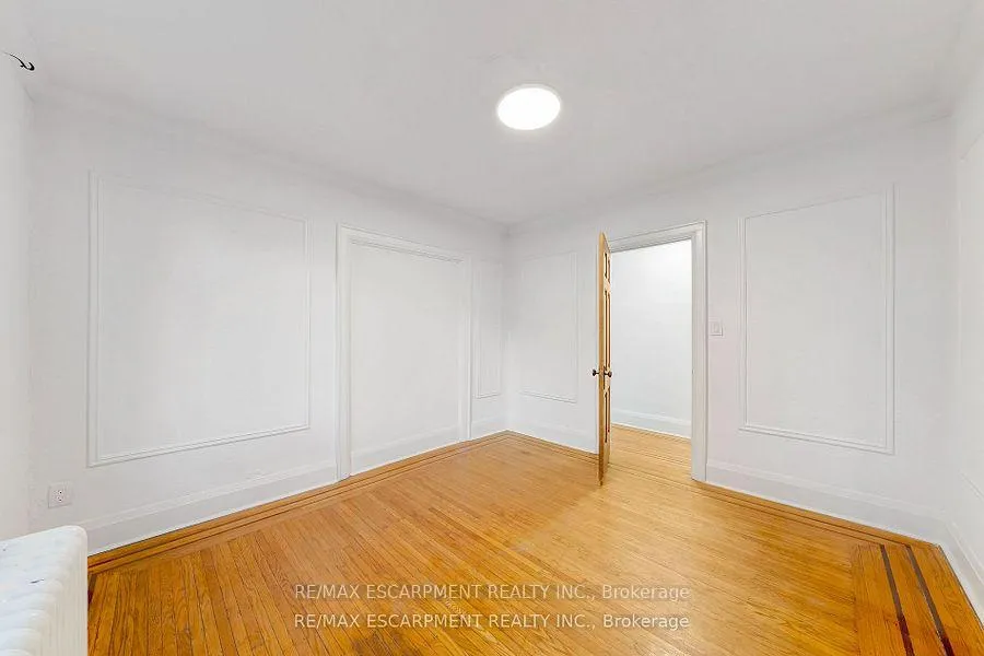 Photo 10 of Unit 1, 312 Aberdeen Avenue, Hamilton, Kirkendall — HOMEH
