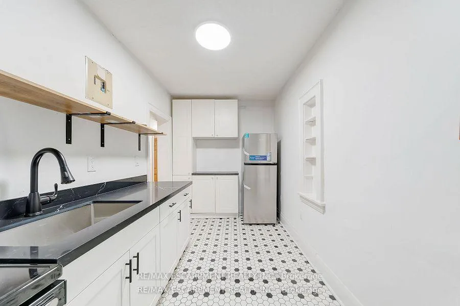 Photo 16 of Unit 1, 312 Aberdeen Avenue, Hamilton, Kirkendall — HOMEH