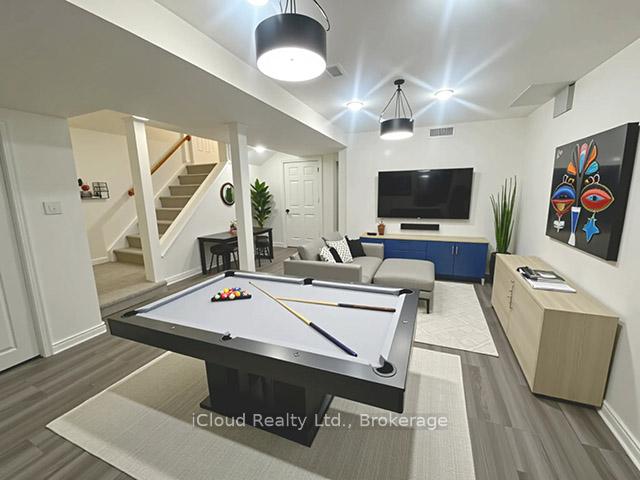 Photo 14 of 63 Coolspring Crescent, Caledon, Bolton East — HOMEH