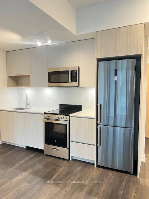 Photo 4 of Unit 821, 801 The Queensway, Etobicoke, Stonegate-Queensway — HOMEH