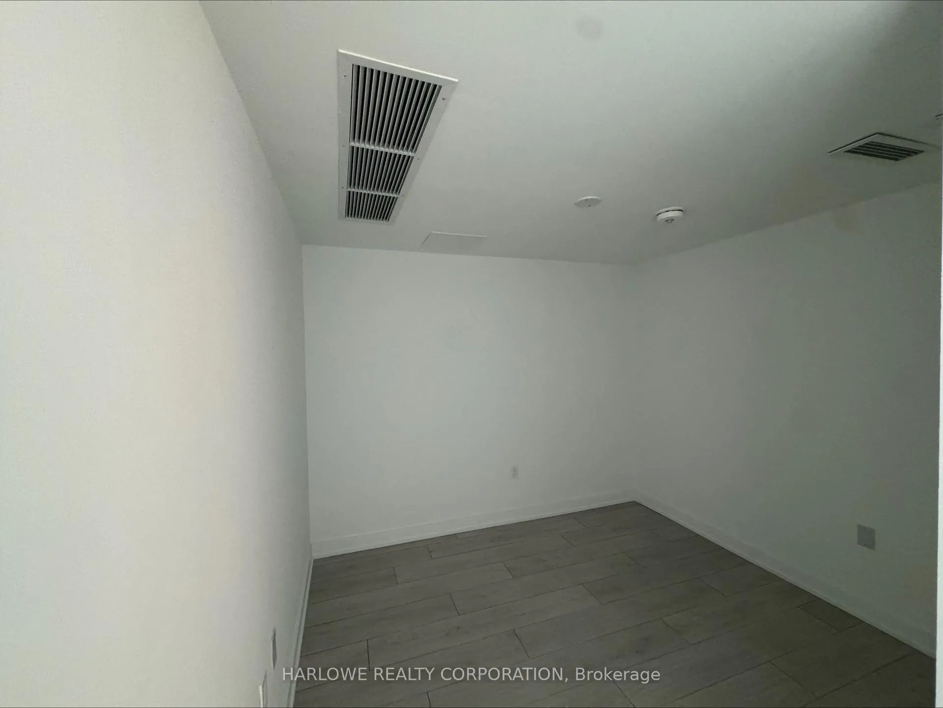 Photo 5 of Unit 433 D, 1614 Charles Street, Whitby, Port Whitby — HOMEH