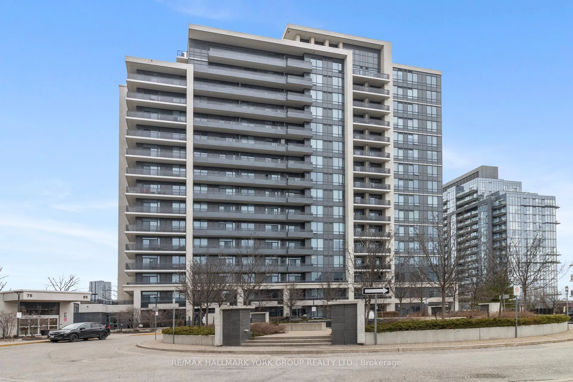 Front of Unit 602, 85 North Park Road