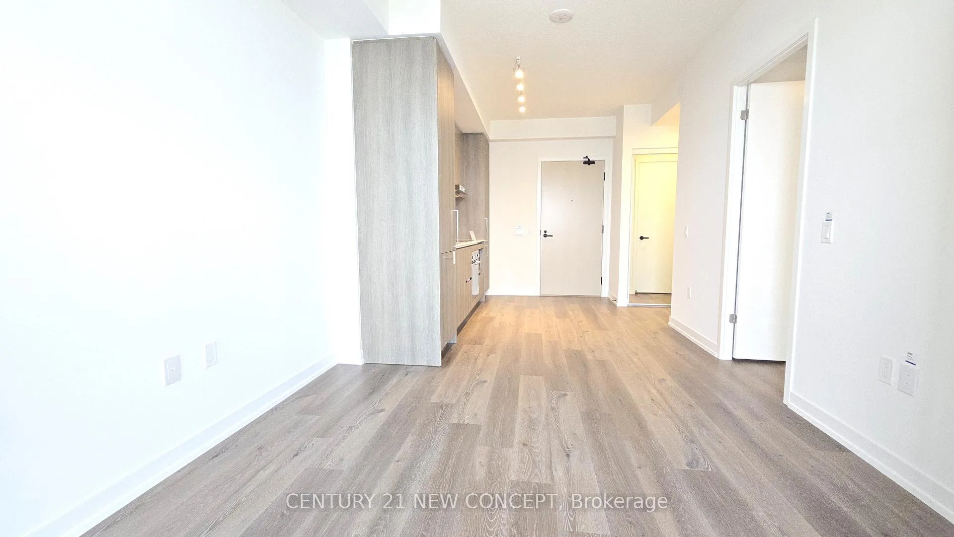 Photo 10 of Unit 5510, 225 Commerce Street, Vaughan, Vaughan Corporate Centre — HOMEH
