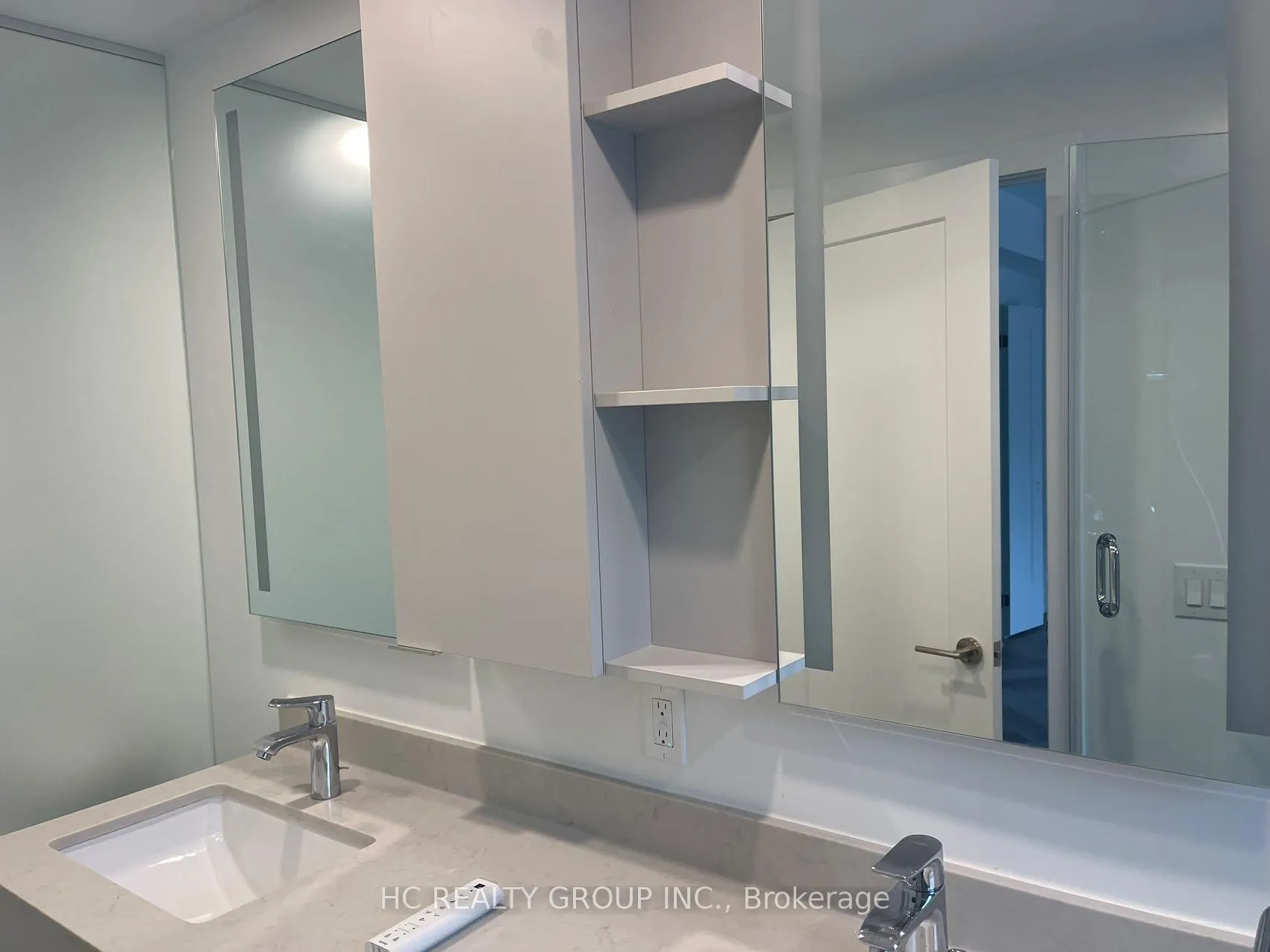 Photo 16 of Unit 117W, 8 Cedarland Drive, Markham, Unionville — HOMEH