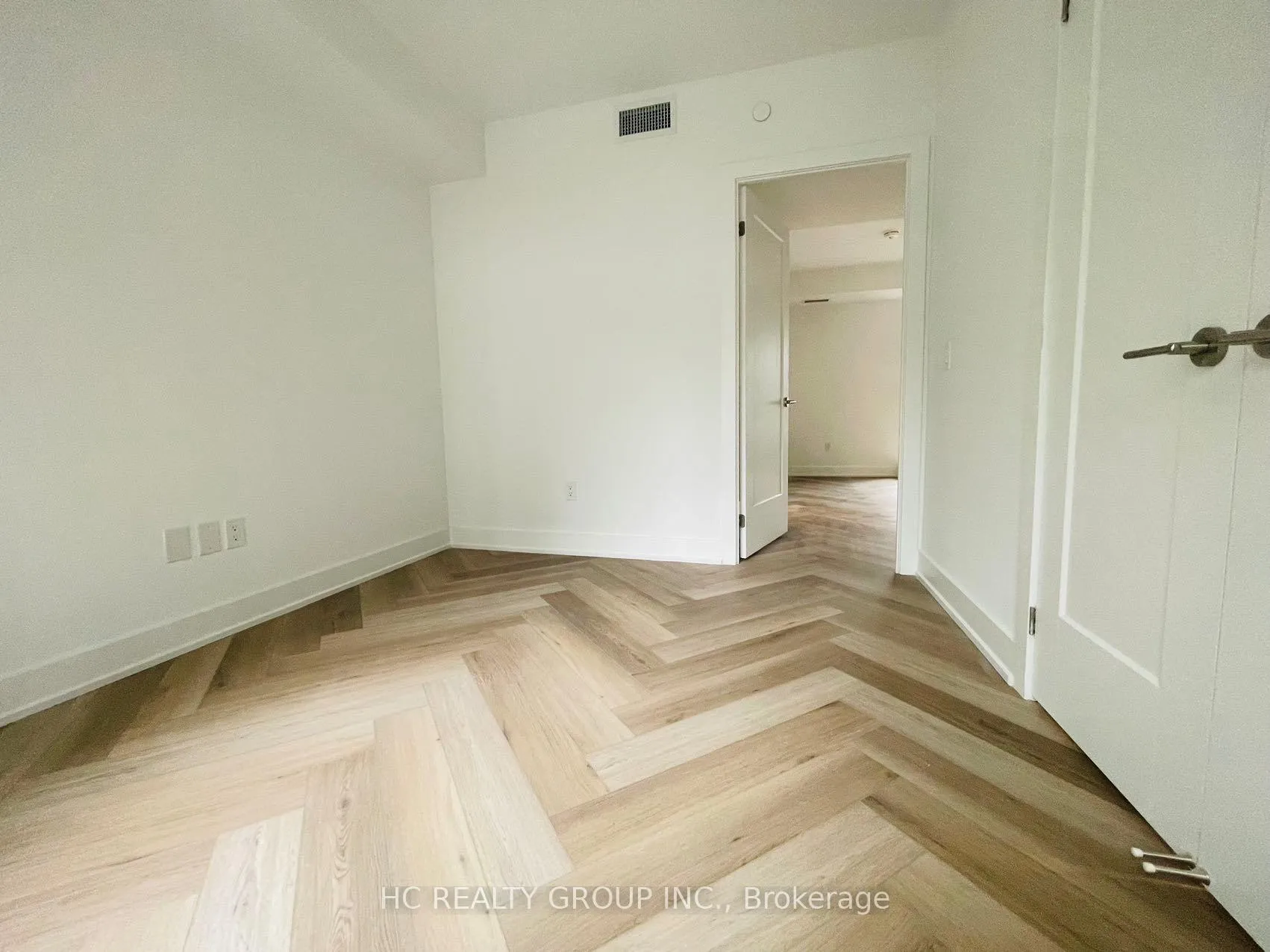 Photo 18 of Unit 117W, 8 Cedarland Drive, Markham, Unionville — HOMEH
