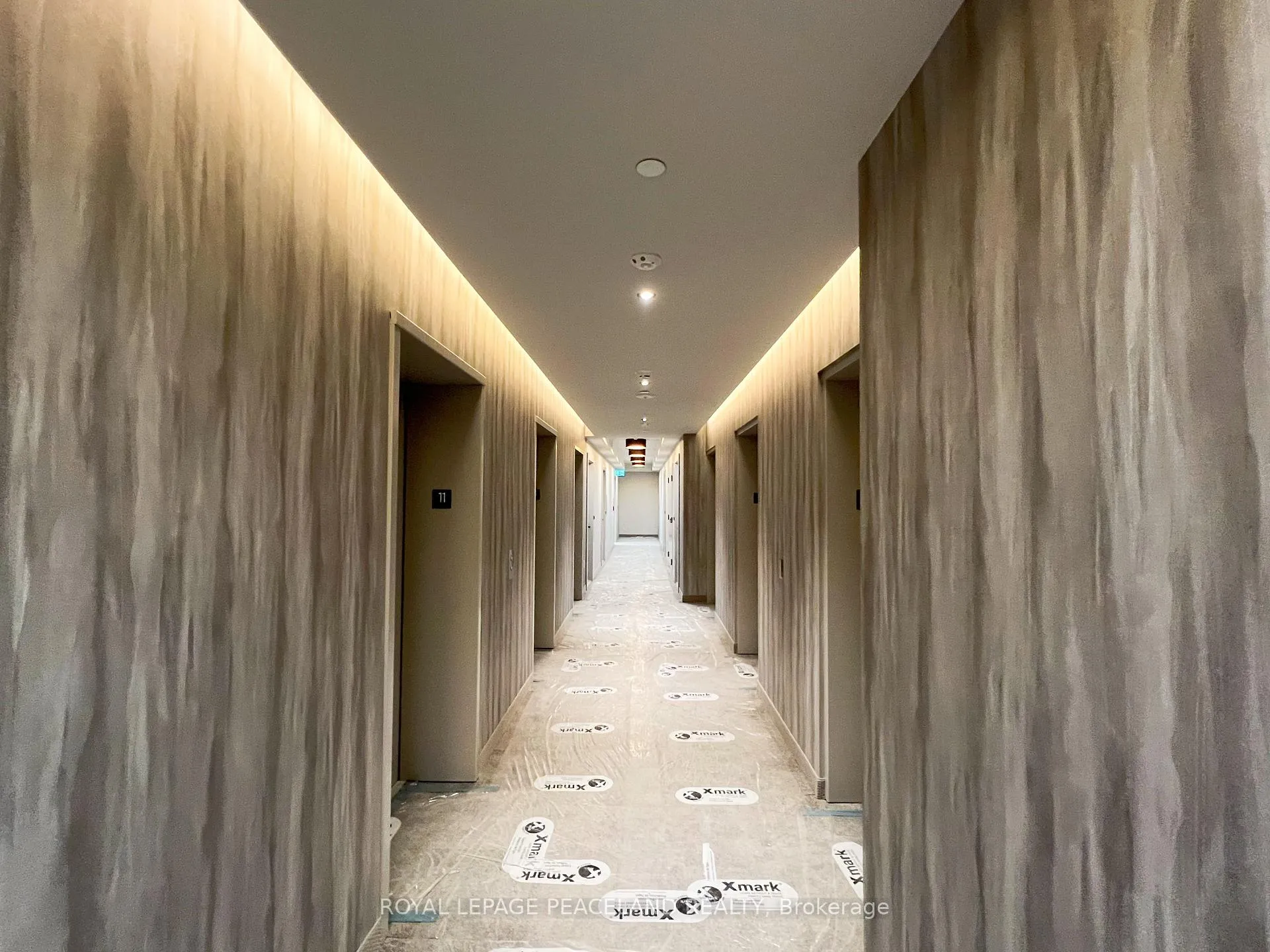 Photo 9 of Unit 1108, 28 Interchange Way, Vaughan, Vaughan Corporate Centre — HOMEH