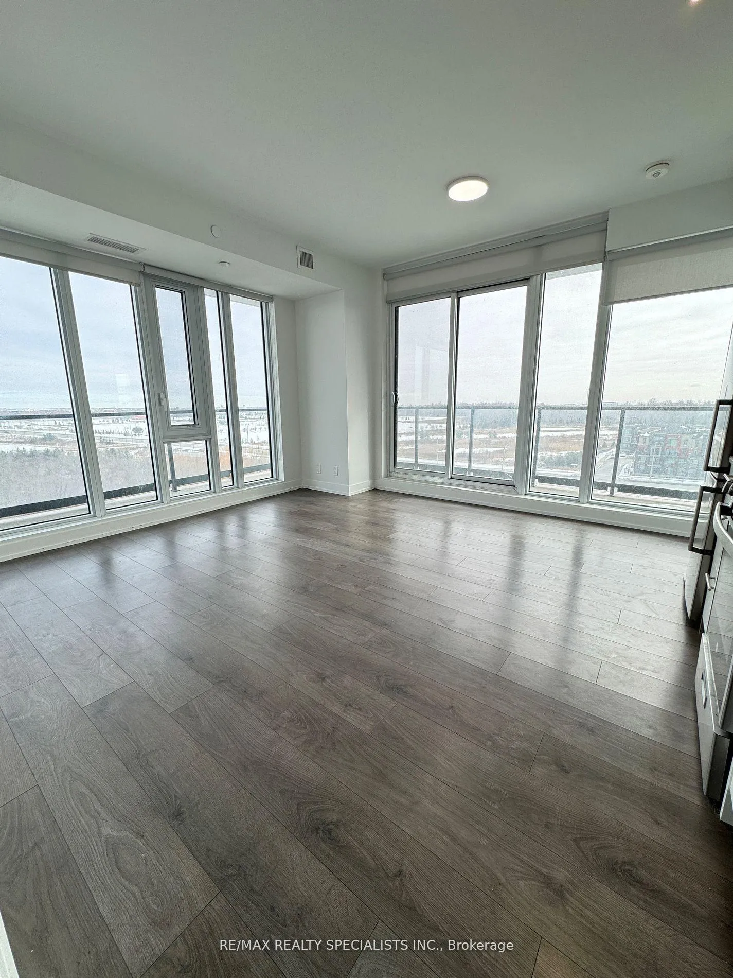 Photo 10 of Unit 703, 225 Veterans Drive, Brampton, Northwest Brampton — HOMEH