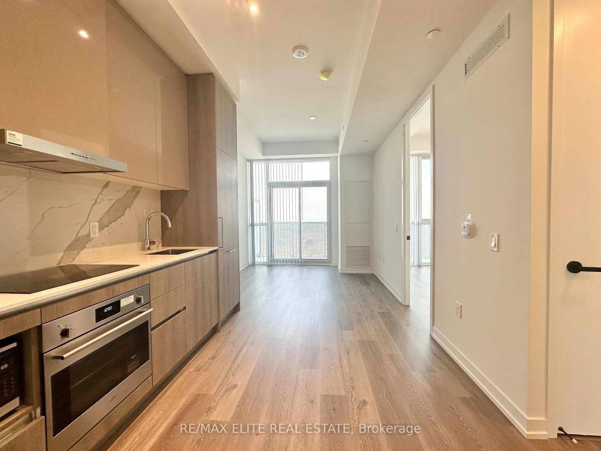 Photo 3 of Unit 6511, 225 Commerce Street, Vaughan, Vaughan Corporate Centre — HOMEH