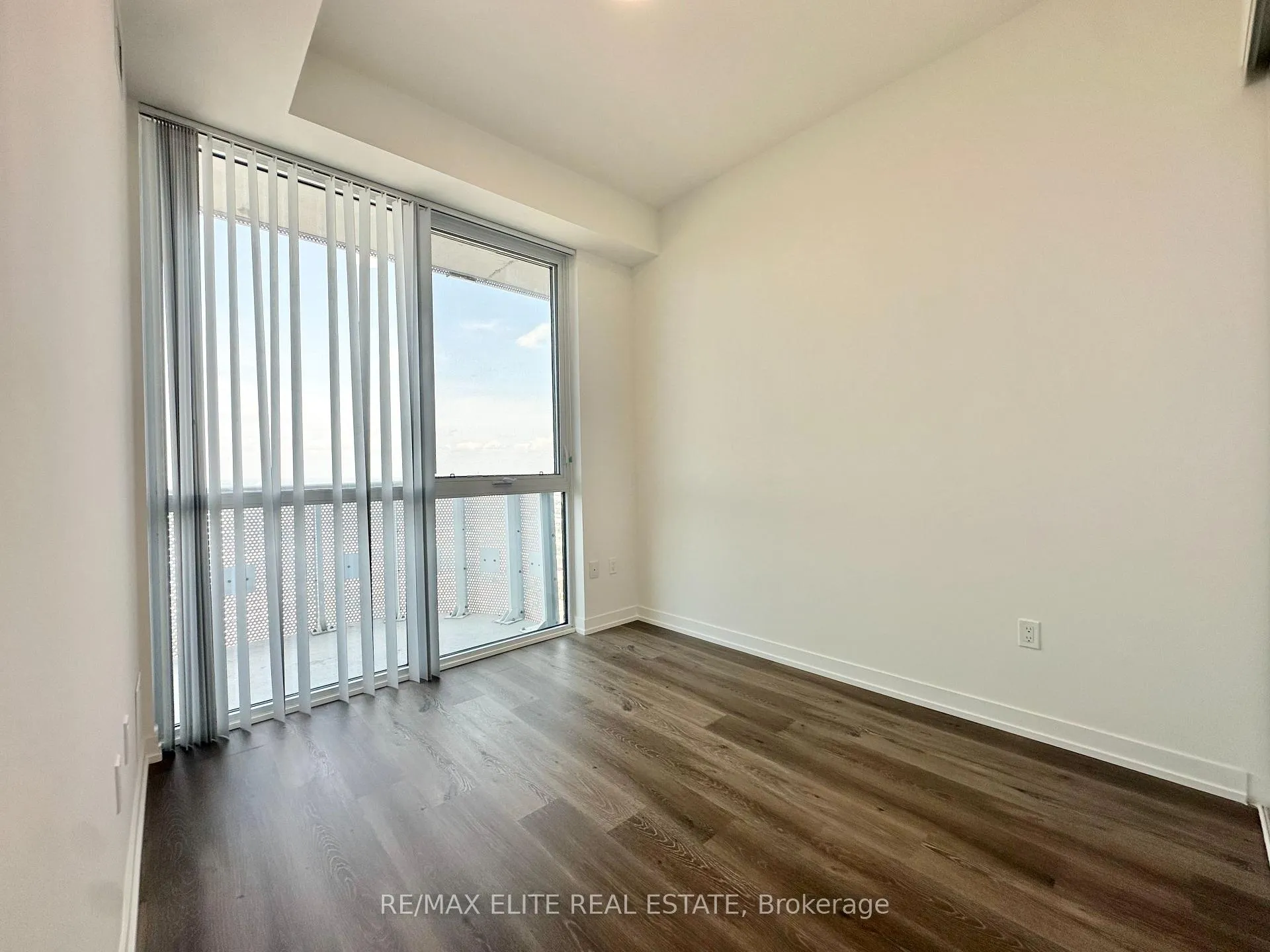 Photo 9 of Unit 6511, 225 Commerce Street, Vaughan, Vaughan Corporate Centre — HOMEH