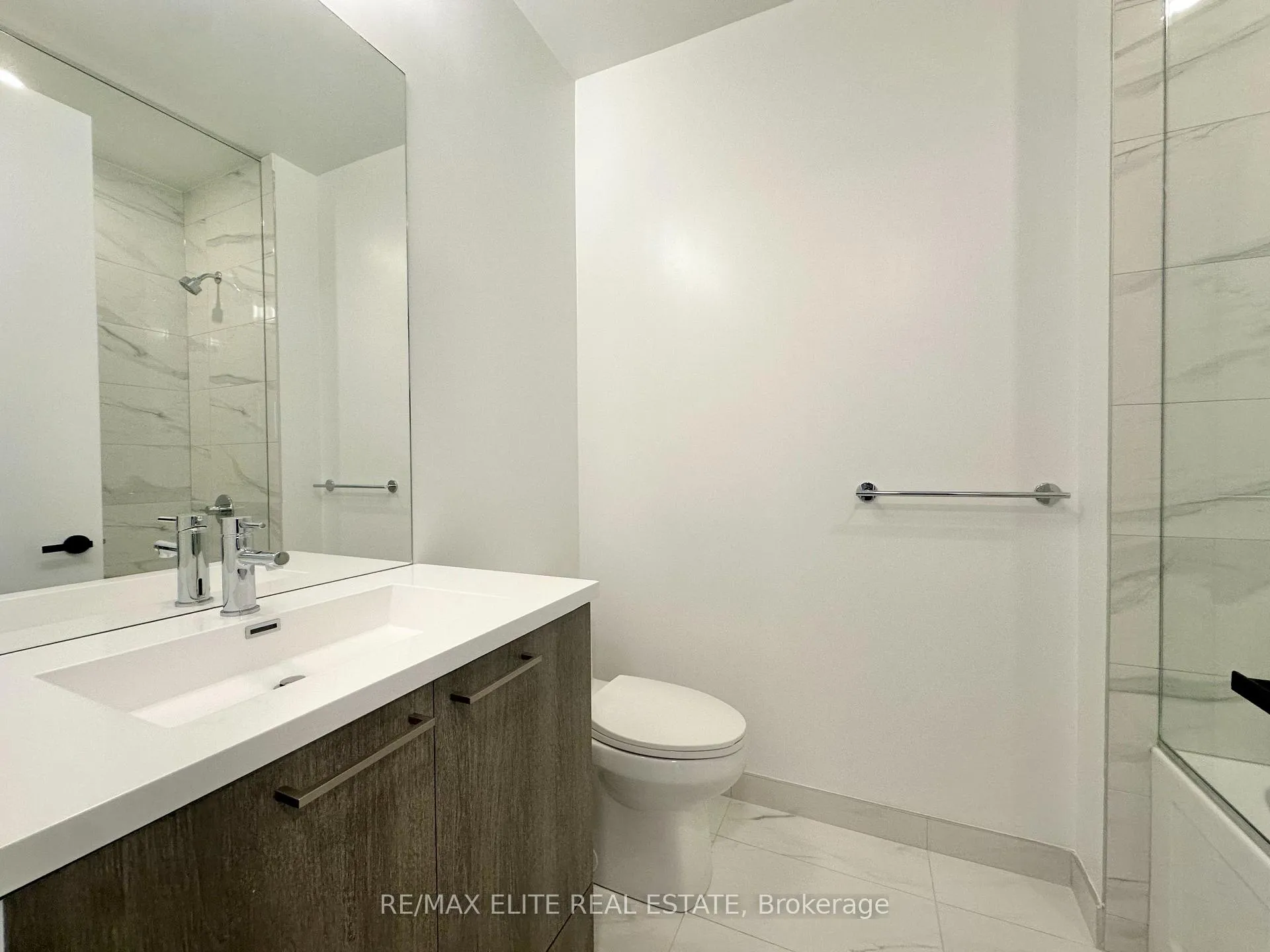 Photo 11 of Unit 6511, 225 Commerce Street, Vaughan, Vaughan Corporate Centre — HOMEH