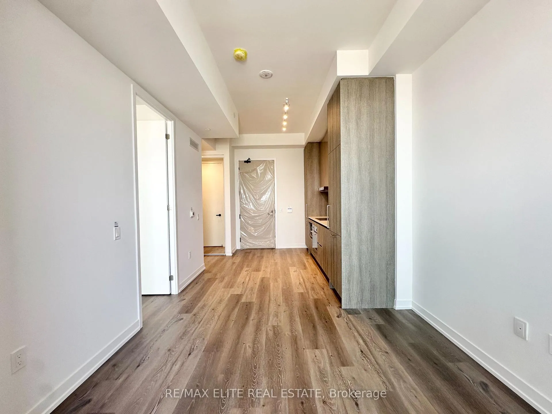 Photo 13 of Unit 6511, 225 Commerce Street, Vaughan, Vaughan Corporate Centre — HOMEH