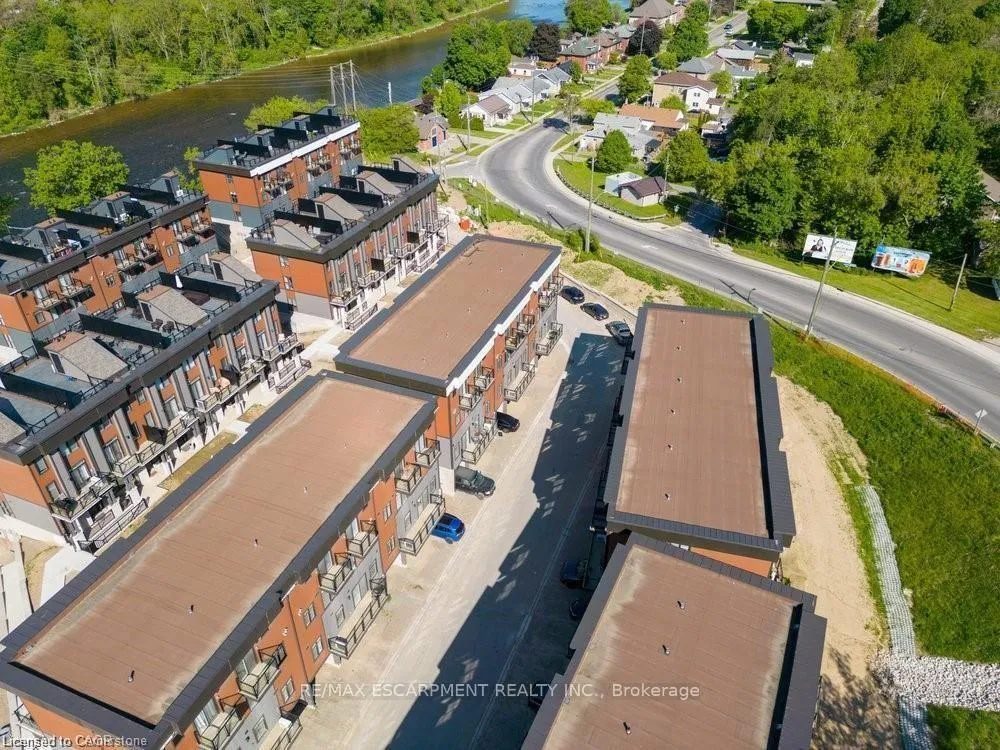 Photo 3 of Unit 41, 2 Willow Street, Brant, Paris — HOMEH