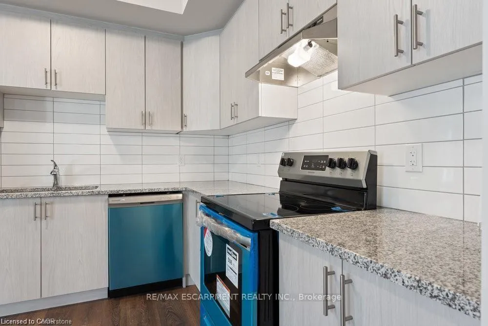 Photo 12 of Unit 41, 2 Willow Street, Brant, Paris — HOMEH