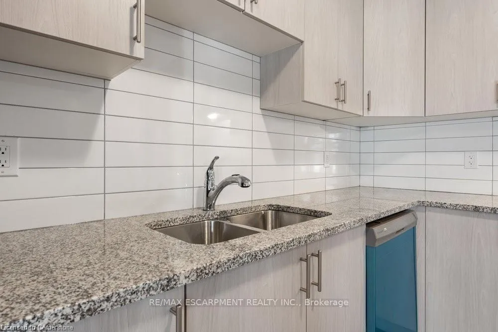 Photo 13 of Unit 41, 2 Willow Street, Brant, Paris — HOMEH