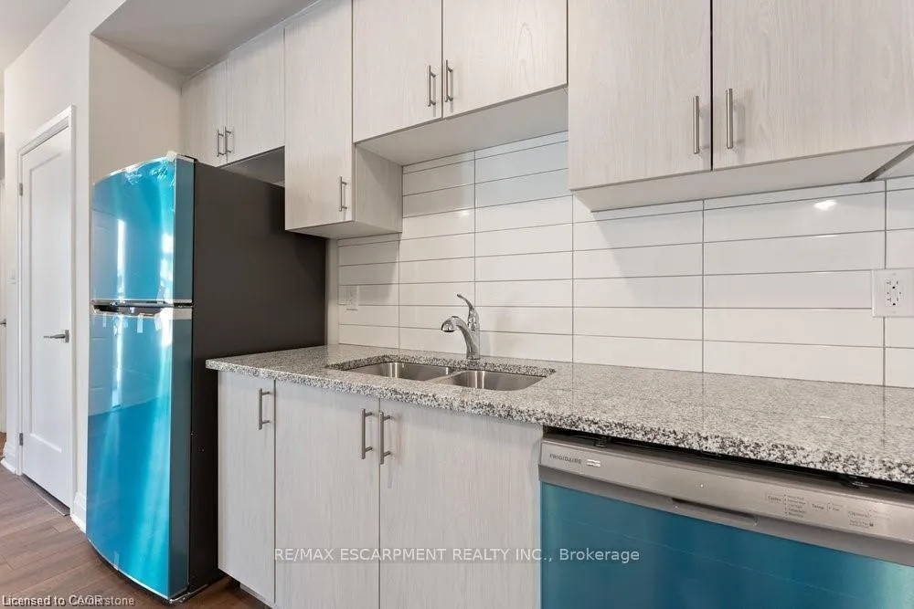 Photo 14 of Unit 41, 2 Willow Street, Brant, Paris — HOMEH