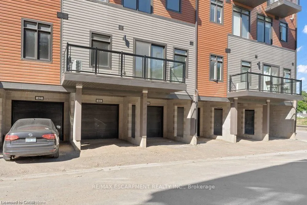 Photo 26 of Unit 41, 2 Willow Street, Brant, Paris — HOMEH