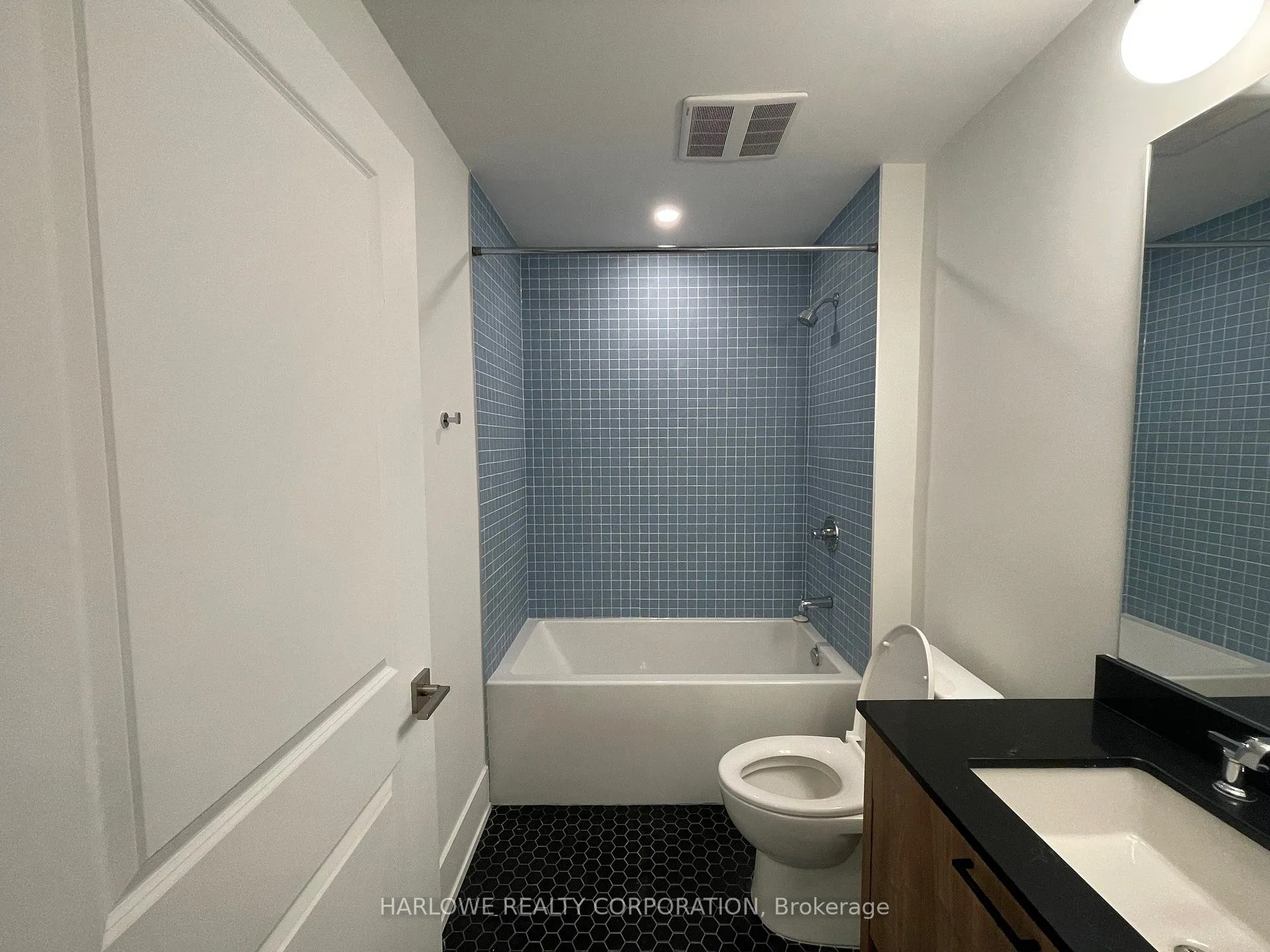 Photo 4 of Unit 1102, 206 King Street W, Hamilton, Central — HOMEH