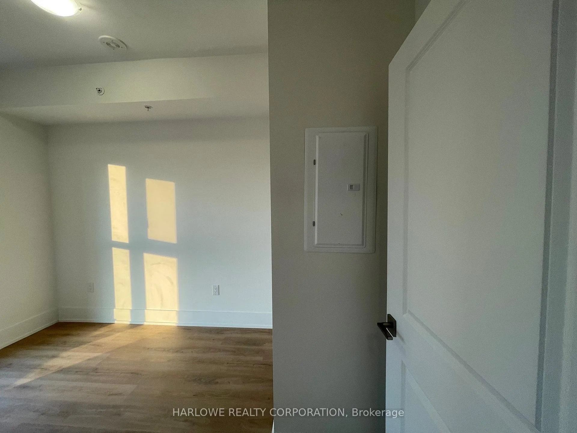 Photo 5 of Unit 1102, 206 King Street W, Hamilton, Central — HOMEH