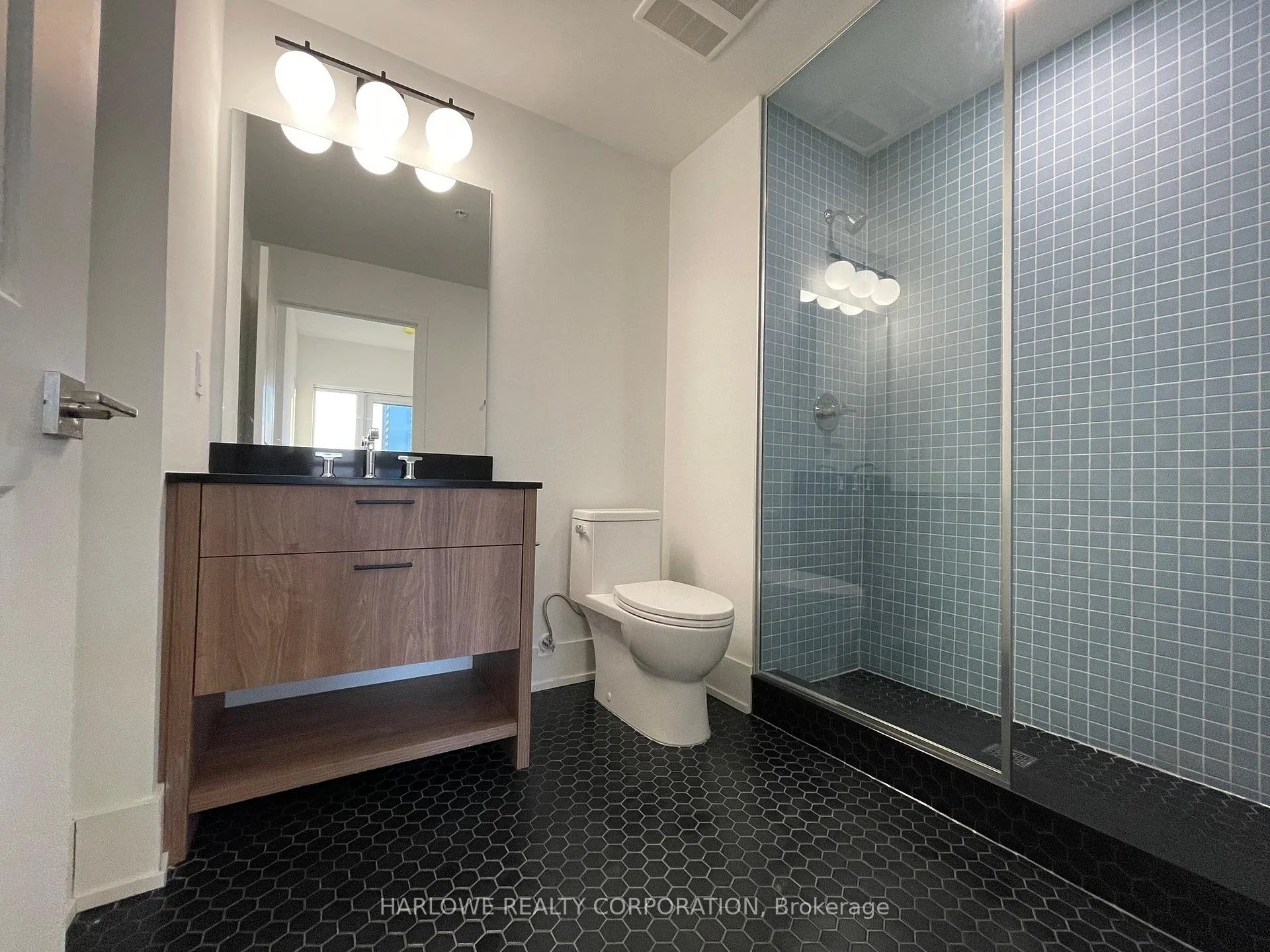 Photo 10 of Unit 1102, 206 King Street W, Hamilton, Central — HOMEH