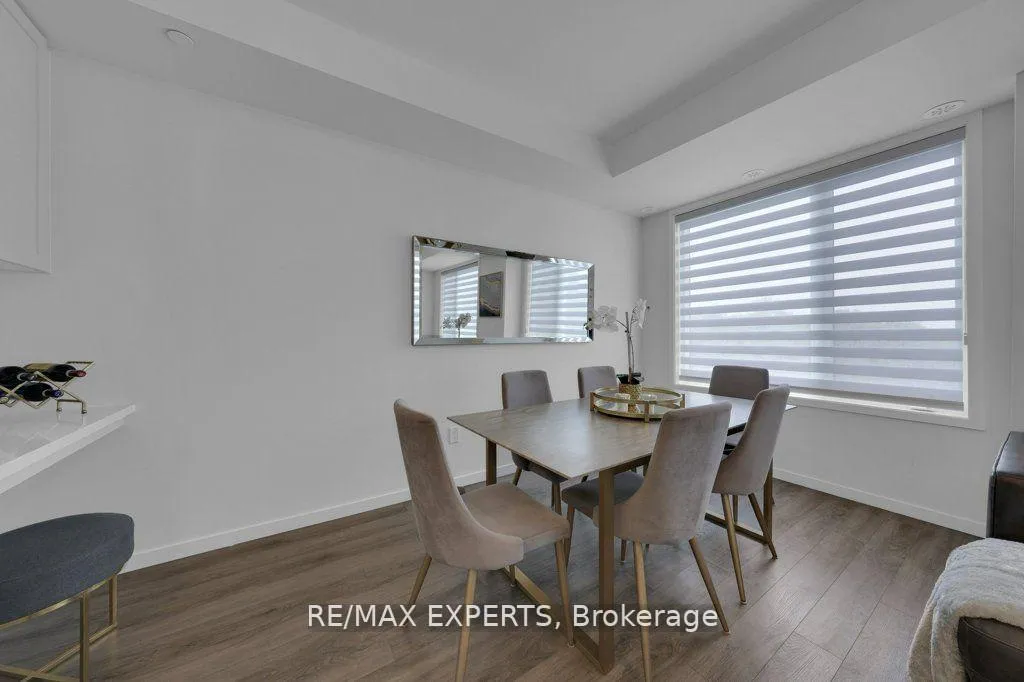Photo 11 of Unit 04, 100 Alex Gardner Circle, Aurora, Aurora Heights — HOMEH