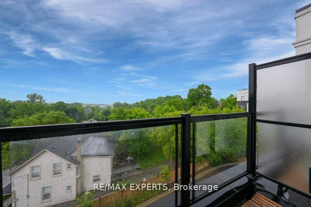 Photo 26 of Unit 04, 100 Alex Gardner Circle, Aurora, Aurora Heights — HOMEH