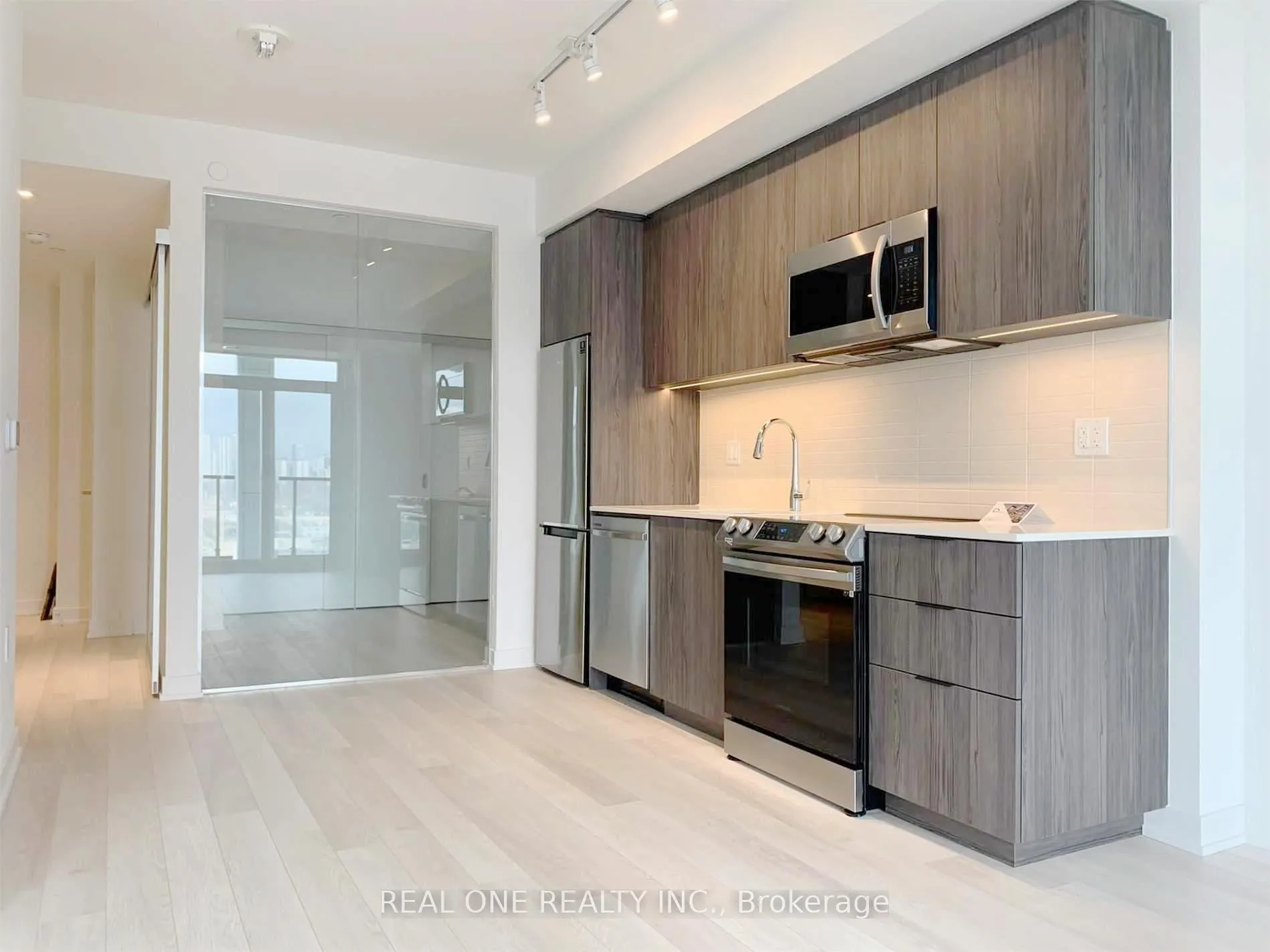 Photo 5 of Unit 1429, 50 Power Street, Toronto, Moss Park — HOMEH
