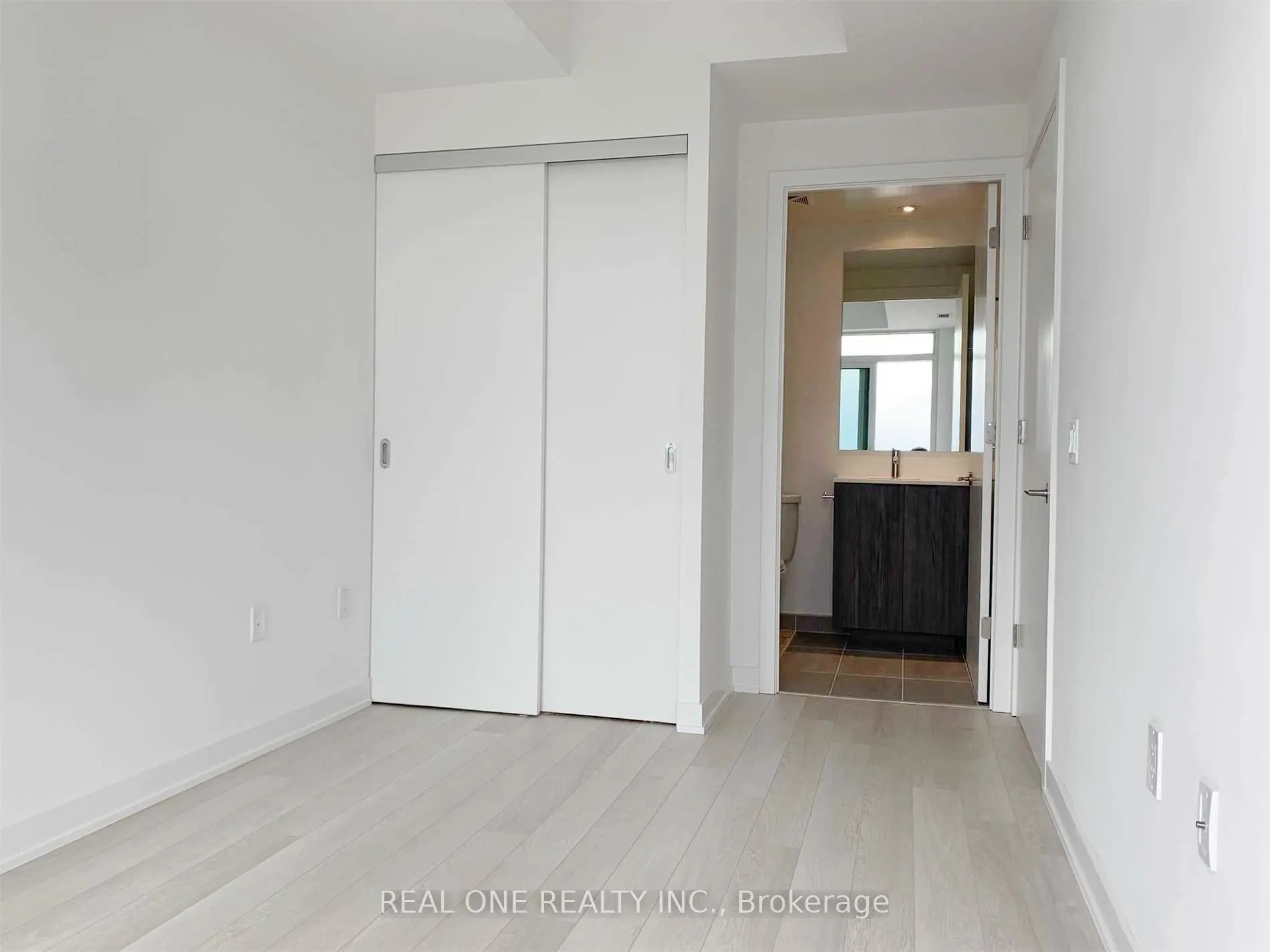 Photo 9 of Unit 1429, 50 Power Street, Toronto, Moss Park — HOMEH