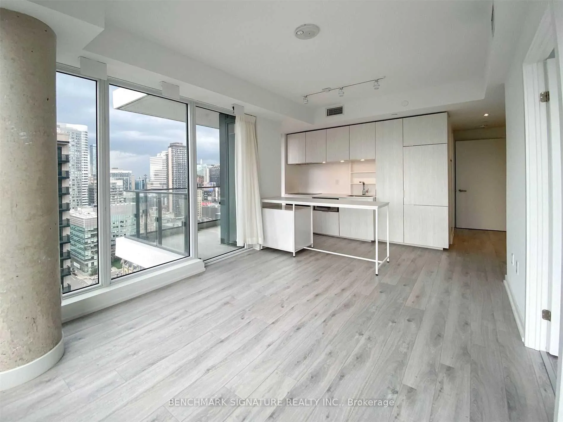 Photo 11 of Unit #2802, 77 Shuter Street, Toronto, Church-Yonge Corridor — HOMEH