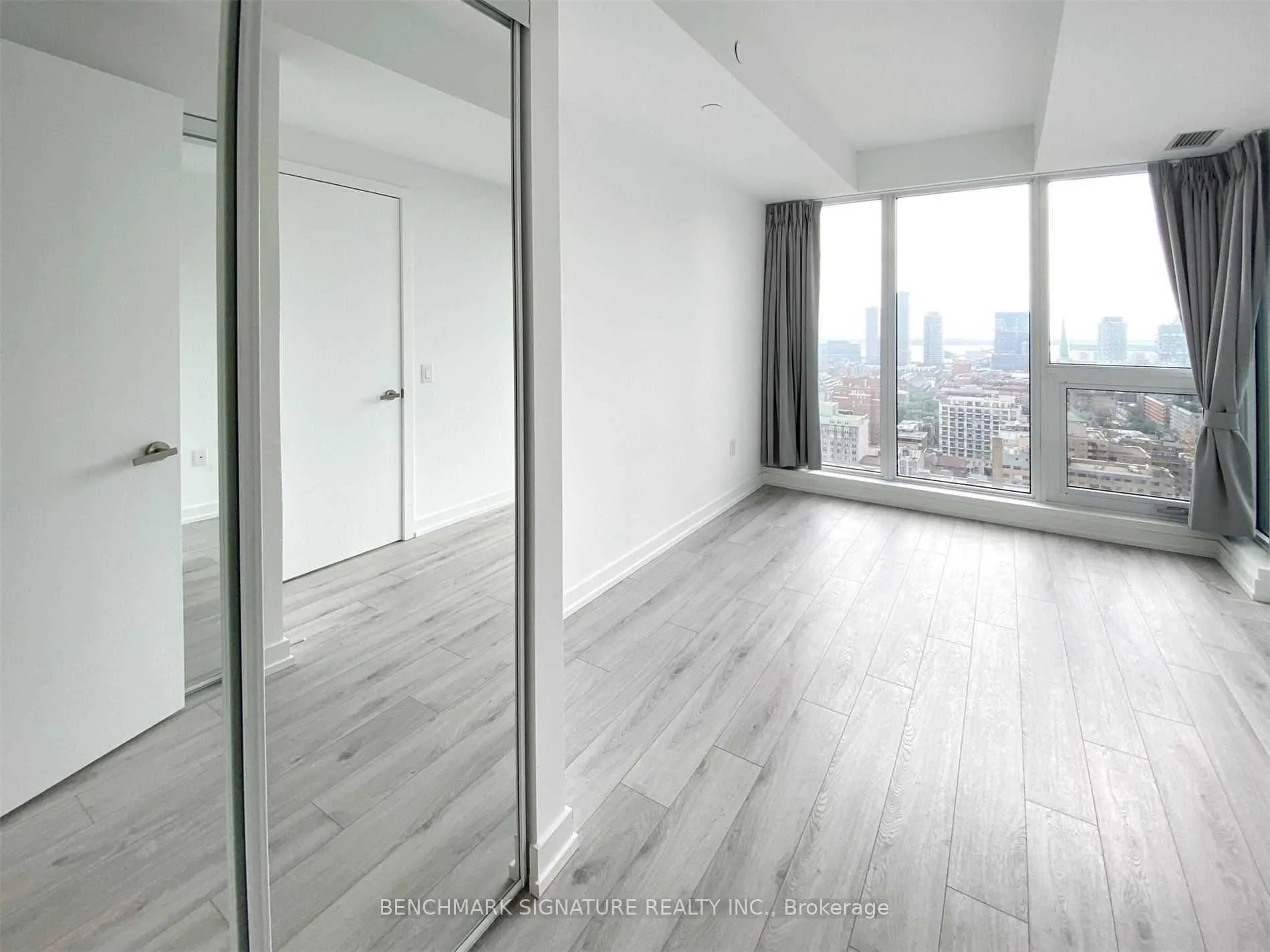 Photo 14 of Unit #2802, 77 Shuter Street, Toronto, Church-Yonge Corridor — HOMEH