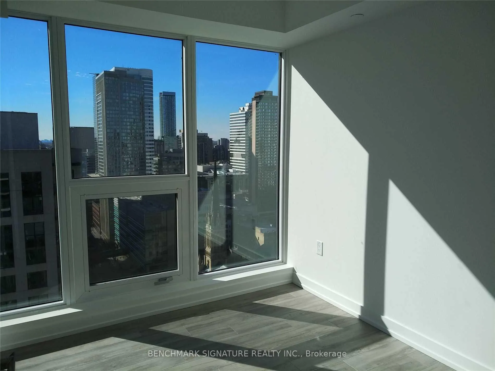 Photo 23 of Unit #2802, 77 Shuter Street, Toronto, Church-Yonge Corridor — HOMEH
