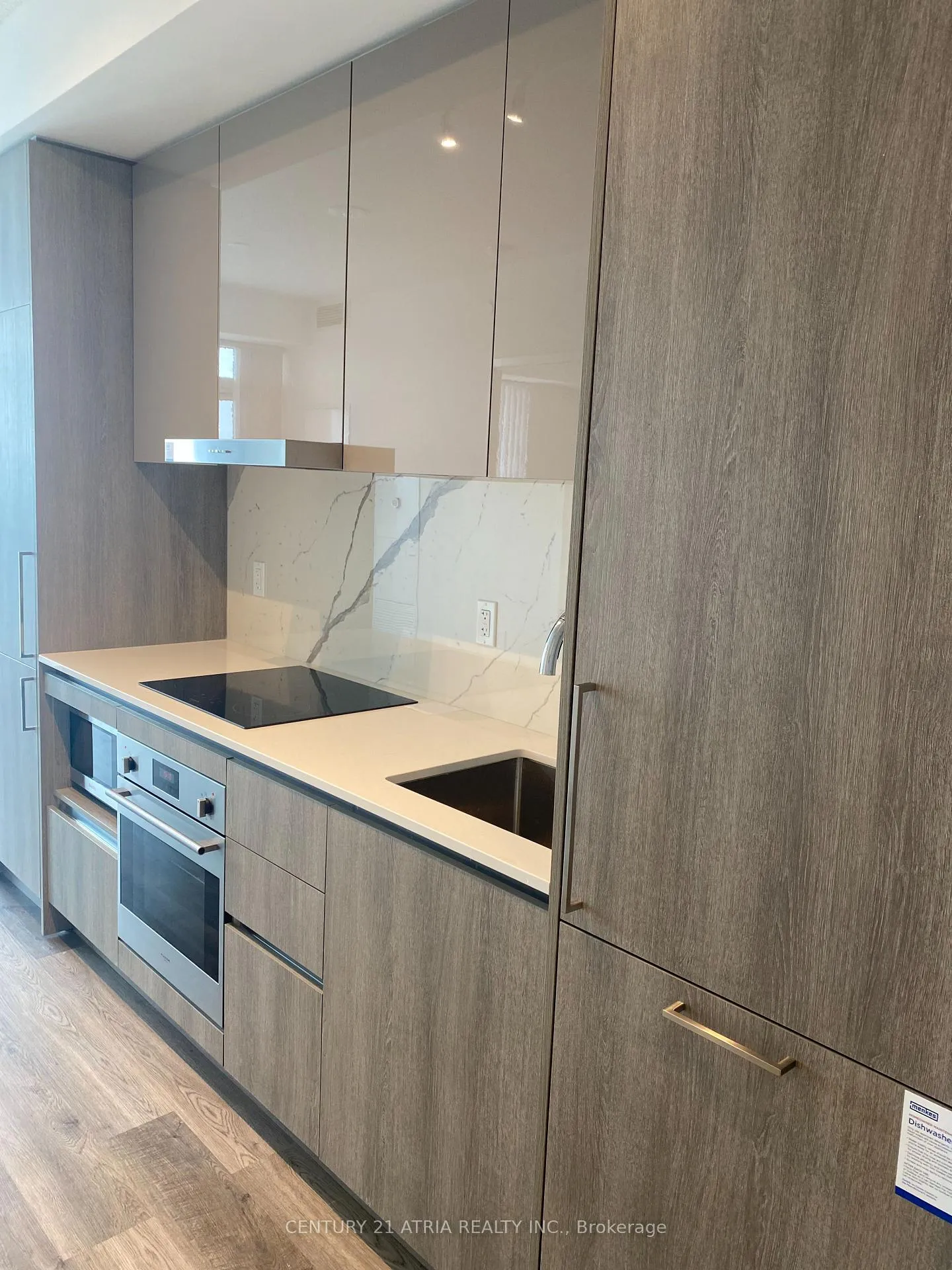 Photo 5 of Unit 4909, 195 Commerce Street, Vaughan, Vaughan Corporate Centre — HOMEH