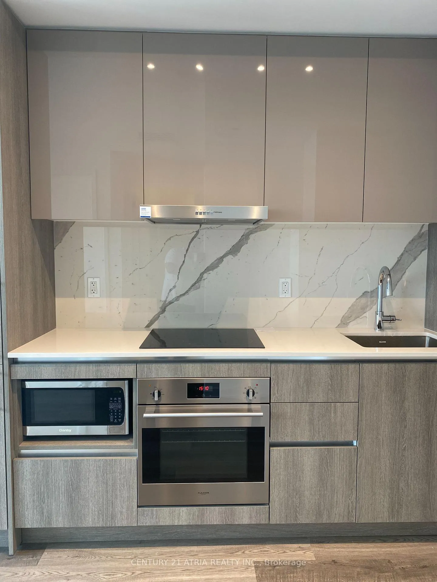 Photo 6 of Unit 4909, 195 Commerce Street, Vaughan, Vaughan Corporate Centre — HOMEH