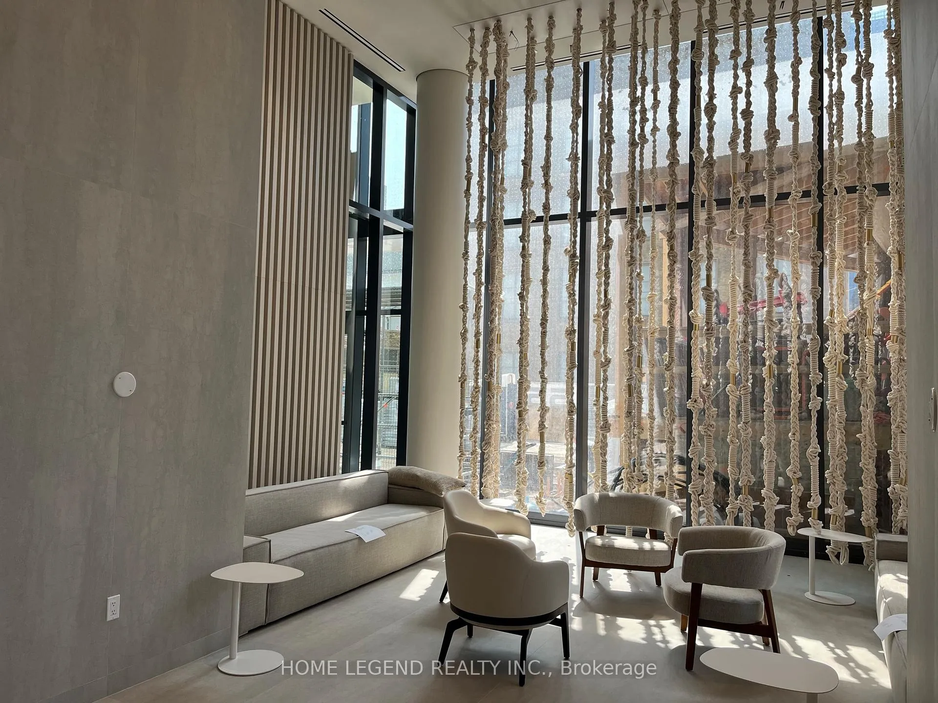 Photo 3 of Unit 2702, 55 Cooper Street, Toronto, Waterfront Communities — HOMEH